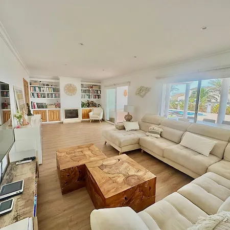 Villa Coral *